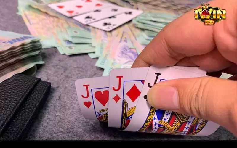 Bài sáp 3 cây là gì?