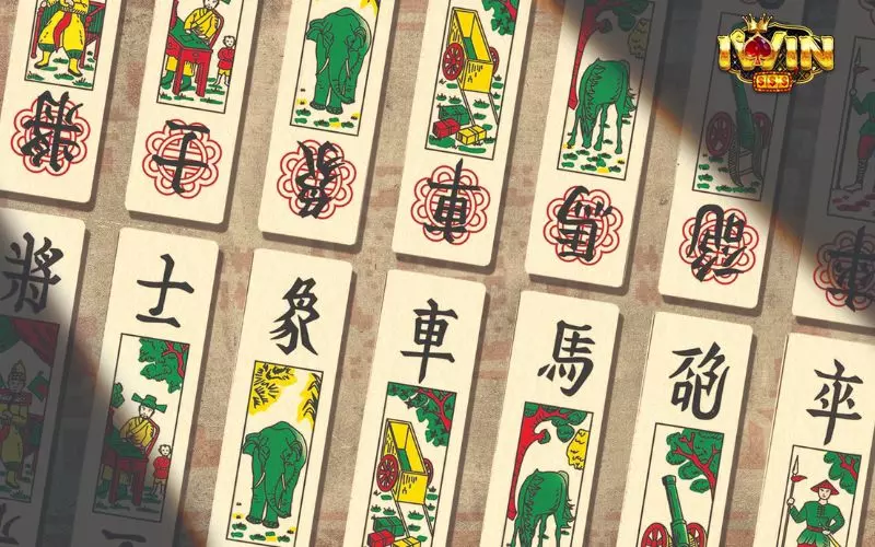 Bài tam cúc là trò chơi dân gian phổ biến trong các cuộc vui truyền thống